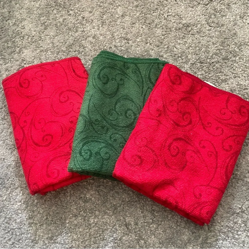 Festive Red and Green Swirl Towels